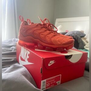 Women’s Size 10, Air Vapormax Plus